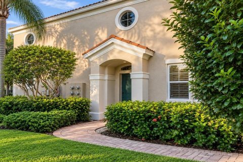 Townhouse in Sarasota, Florida 3 bedrooms, 150.59 sq.m. № 2358358