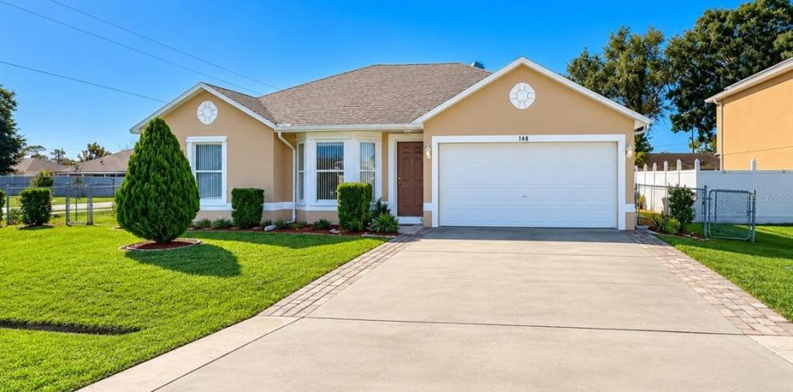 House in Kissimmee, Florida 3 bedrooms, 123.75 sq.m. № 2429521