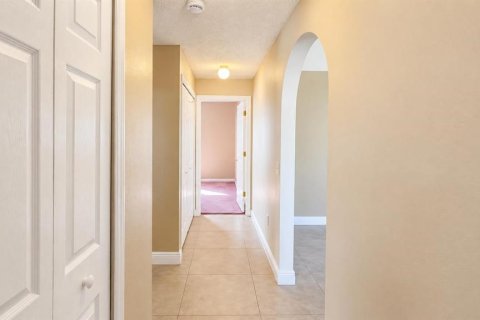 House in Kissimmee, Florida 3 bedrooms, 123.75 sq.m. № 2429521 - photo 13