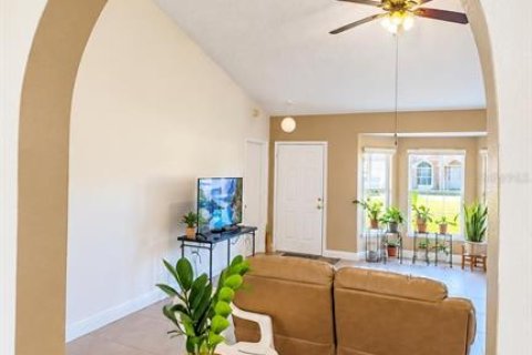 House in Kissimmee, Florida 3 bedrooms, 123.75 sq.m. № 2429521 - photo 7