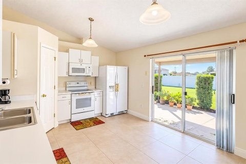 House in Kissimmee, Florida 3 bedrooms, 123.75 sq.m. № 2429521 - photo 6