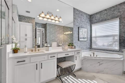 Villa ou maison à vendre à Port St. Lucie, Floride: 3 chambres, 245.73 m2 № 2004545 - photo 24