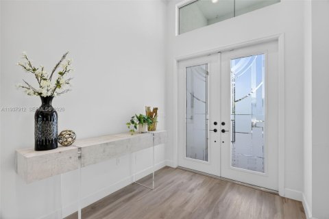 Villa ou maison à vendre à Port St. Lucie, Floride: 3 chambres, 245.73 m2 № 2004545 - photo 4