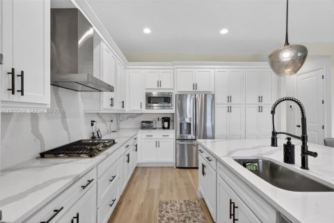 Villa ou maison à vendre à Port St. Lucie, Floride: 3 chambres, 245.73 m2 № 2004545 - photo 15