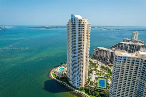 Condominio en alquiler en Miami, Florida, 1 dormitorio, 100.98 m2 № 1980603 - foto 27