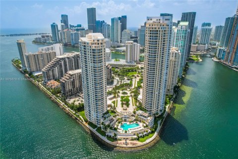Condominio en alquiler en Miami, Florida, 1 dormitorio, 100.98 m2 № 1980603 - foto 25