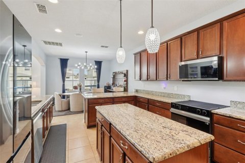 Villa ou maison à vendre à Orlando, Floride: 4 chambres, 353.49 m2 № 2218629 - photo 12