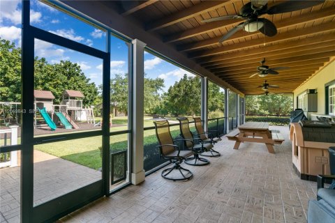 Villa ou maison à vendre à Homestead, Floride: 3 chambres, 187.11 m2 № 2307031 - photo 24