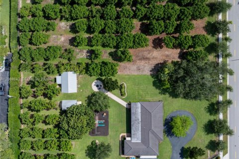 Villa ou maison à vendre à Homestead, Floride: 3 chambres, 187.11 m2 № 2307031 - photo 5