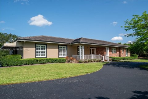 Villa ou maison à vendre à Homestead, Floride: 3 chambres, 187.11 m2 № 2307031 - photo 2