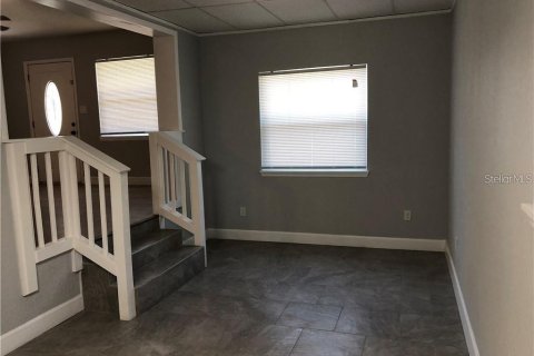 House in Orlando, Florida 3 bedrooms, 107.58 sq.m. № 1628351 - photo 12