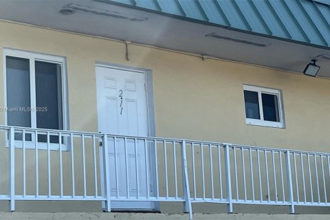 Condominio en alquiler en Miami Gardens, Florida, 1 dormitorio, 67.82 m2 № 2054506 - foto 16