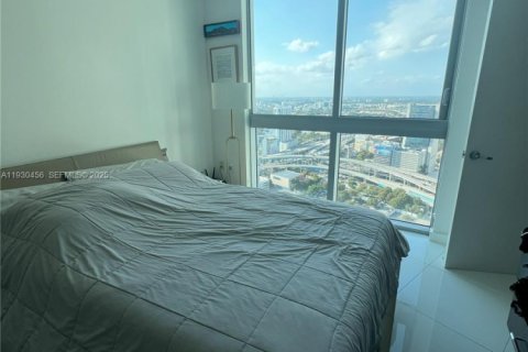 Condominio en alquiler en Miami, Florida, 2 dormitorios, 86.4 m2 № 1989246 - foto 5