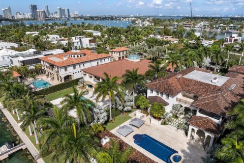 House in Miami Beach, Florida 21 bedroom, 3287.35 sq.m. № 1703212 - photo 4