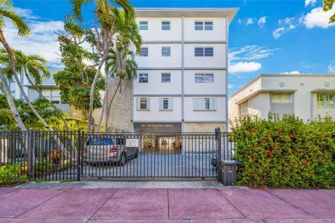 Apartamento en alquiler en Miami Beach, Florida, 1 dormitorio, 57.13 m2 № 1932797 - foto 9