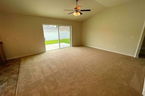 Villa ou maison à louer à Ocala, Floride: 4 chambres, 160.35 m2 № 1916865 - photo 5
