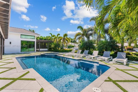 House in Lighthouse Point, Florida 4 bedrooms, 312.06 sq.m. № 2407747 - photo 20