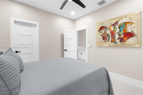 House in Lighthouse Point, Florida 4 bedrooms, 312.06 sq.m. № 2407747 - photo 27