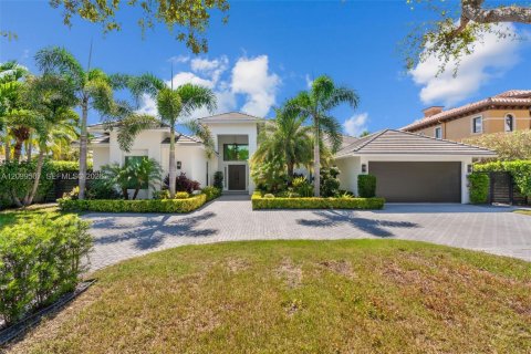 House in Lighthouse Point, Florida 4 bedrooms, 312.06 sq.m. № 2407747