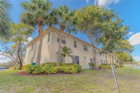Touwnhouse à vendre à Miramar, Floride: 4 chambres, 168.62 m2 № 1985438 - photo 7