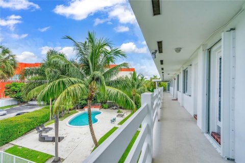 Condominio en alquiler en Miami, Florida, 2 dormitorios, 105.91 m2 № 1776313 - foto 22