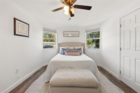 Villa ou maison à vendre à Tampa, Floride: 3 chambres, 131.74 m2 № 2420535 - photo 15