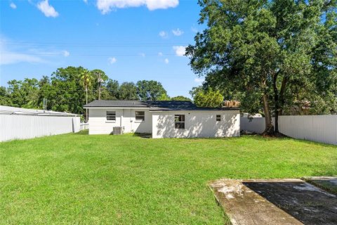 Villa ou maison à vendre à Tampa, Floride: 3 chambres, 131.74 m2 № 2420535 - photo 25