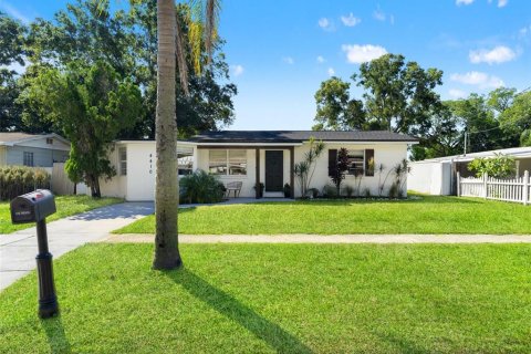 Villa ou maison à vendre à Tampa, Floride: 3 chambres, 131.74 m2 № 2420535 - photo 3