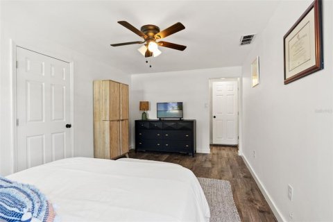 Villa ou maison à vendre à Tampa, Floride: 3 chambres, 131.74 m2 № 2420535 - photo 16