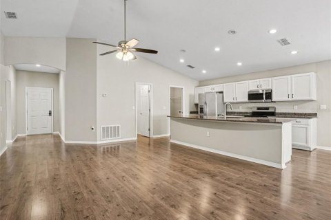 Villa ou maison à vendre à Lakeland, Floride: 4 chambres, 159.33 m2 № 2410432 - photo 5