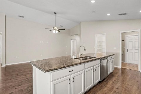 Villa ou maison à vendre à Lakeland, Floride: 4 chambres, 159.33 m2 № 2410432 - photo 3