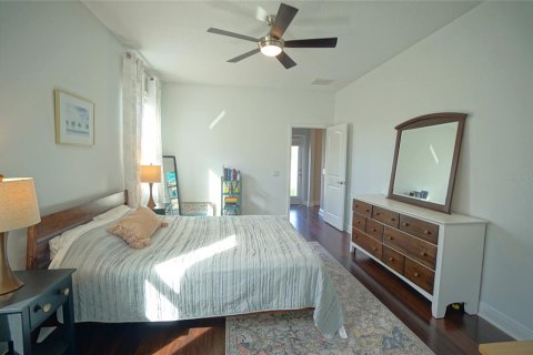 House in Tampa, Florida 5 bedrooms, 354.33 sq.m. № 1903444 - photo 16