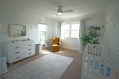 House in Tampa, Florida 5 bedrooms, 354.33 sq.m. № 1903444 - photo 22