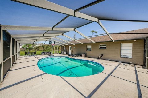 House in Riverview, Florida 3 bedrooms, 140.47 sq.m. № 1515840 - photo 28