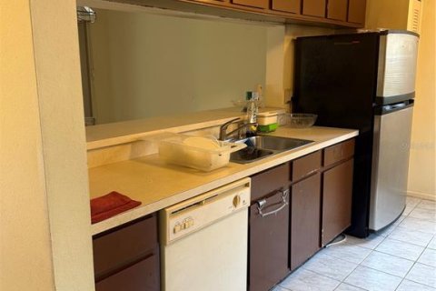 House in Sarasota, Florida 2 bedrooms, 100.15 sq.m. № 1681709 - photo 5