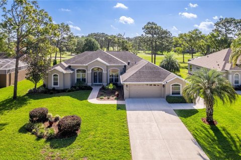 Casa en venta en Spring Hill, Florida, 3 dormitorios, 222.78 m2 № 1630592 - foto 1