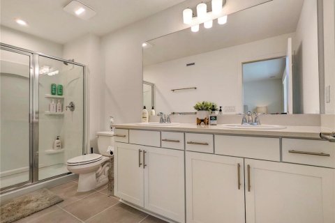 Townhouse in Sarasota, Florida 3 bedrooms, 148.36 sq.m. № 2433472 - photo 25