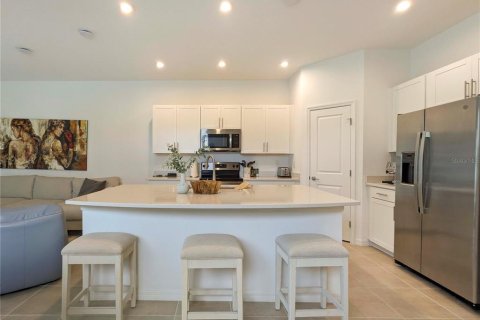 Townhouse in Sarasota, Florida 3 bedrooms, 148.36 sq.m. № 2433472 - photo 6