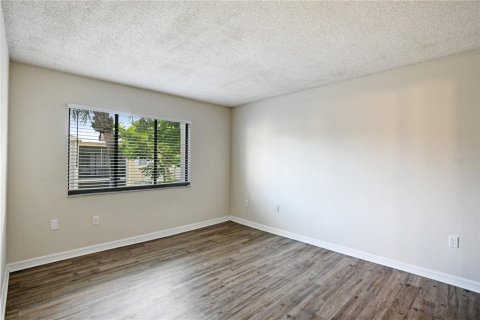 Condo in Orlando, Florida, 2 bedrooms  № 2096532 - photo 19