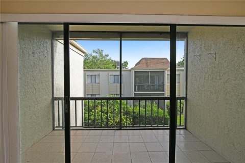 Condo in Orlando, Florida, 2 bedrooms  № 2096532 - photo 20