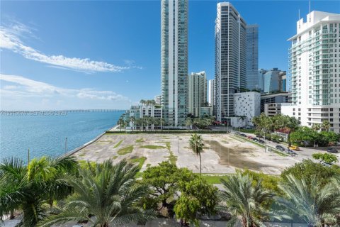 Copropriété à louer à Miami, Floride: 2 chambres, 105.91 m2 № 2145774 - photo 24