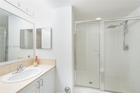 Copropriété à louer à Miami, Floride: 2 chambres, 105.91 m2 № 2145774 - photo 19