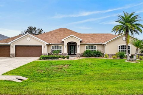 Villa ou maison à Lake Suzy, Floride 3 chambres, 283.82 m2 № 2414933