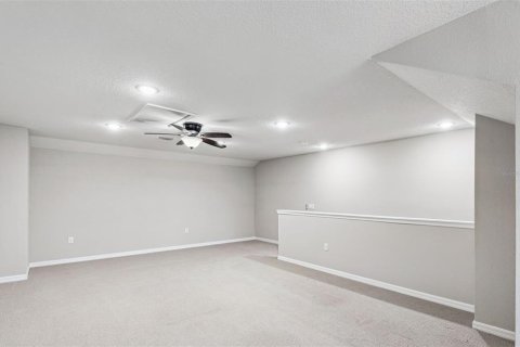 Townhouse in Winter Garden, Florida 4 bedrooms, 168.43 sq.m. № 2215263 - photo 18