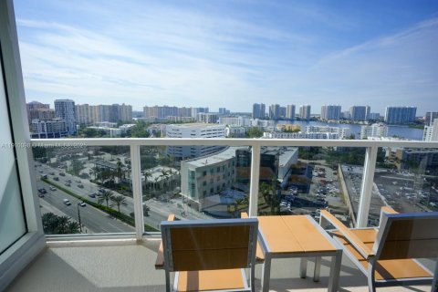 Copropriété à vendre à Sunny Isles Beach, Floride: 51.19 m2 № 1966383 - photo 6