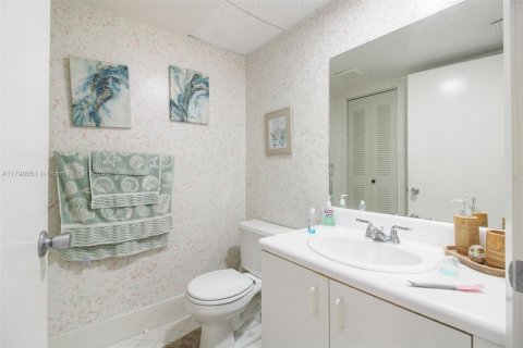 Copropriété à vendre à Pembroke Pines, Floride: 1 chambre, 98.1 m2 № 1746065 - photo 7