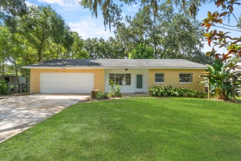 House in Lakeland, Florida 4 bedrooms, 178.56 sq.m. № 1899316 - photo 3