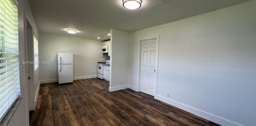 Apartment in Hollywood, Florida 1 bedroom № 2067855