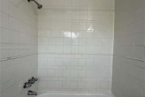 Apartment in Hollywood, Florida 1 bedroom № 2067855 - photo 8