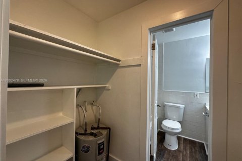 Apartment in Hollywood, Florida 1 bedroom № 2067855 - photo 7